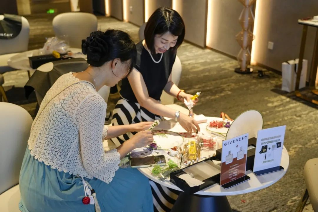 2025新澳免费资料成语平特