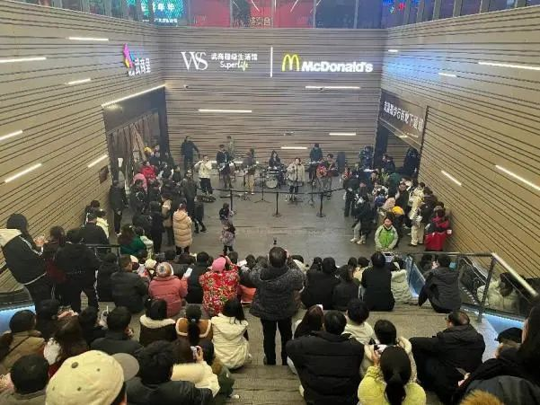2025新澳免费资料成语平特