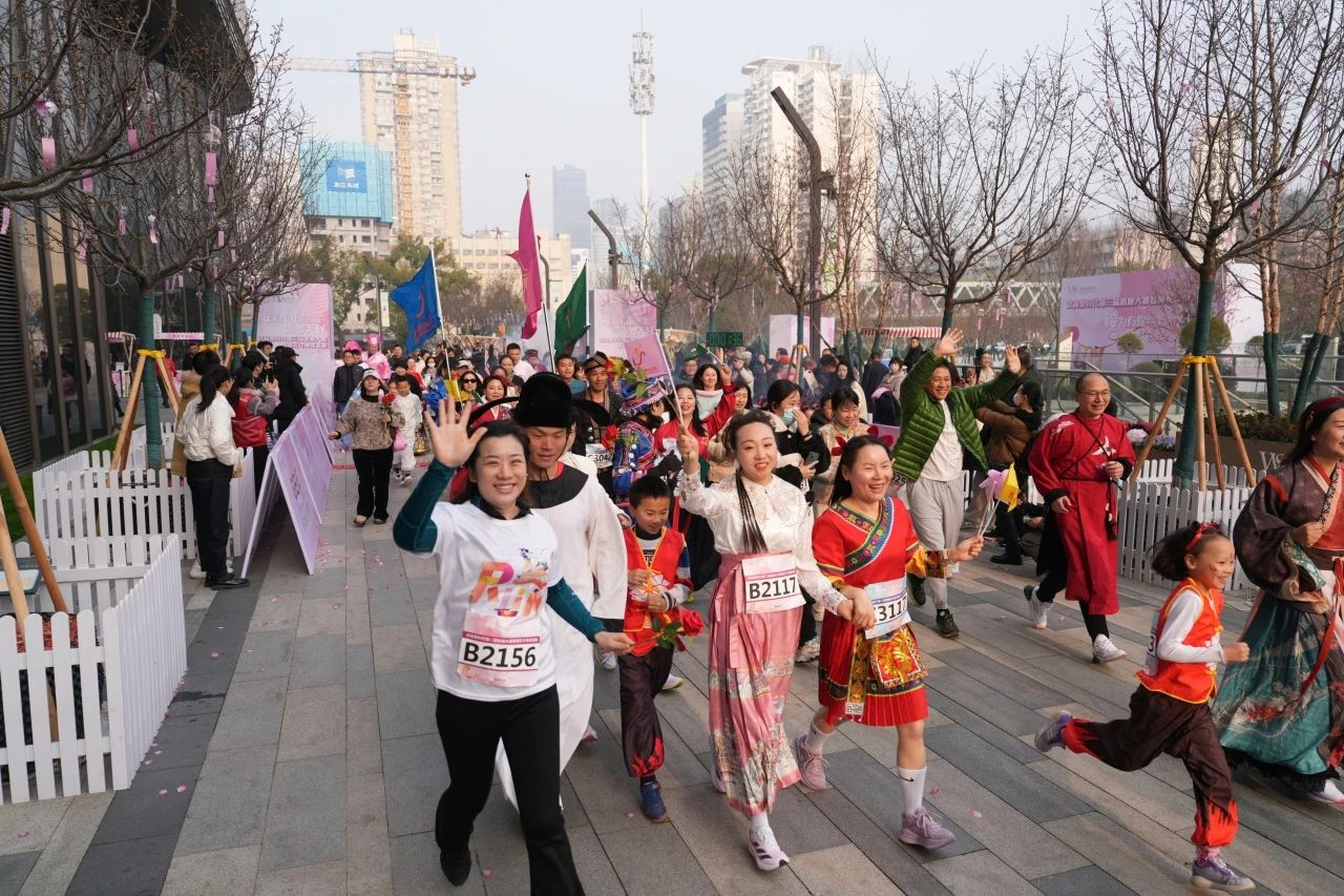 2025新澳免费资料成语平特