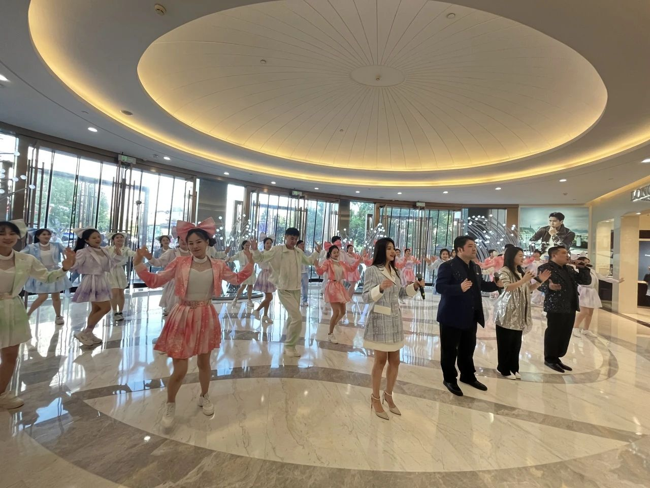 2025新澳免费资料成语平特