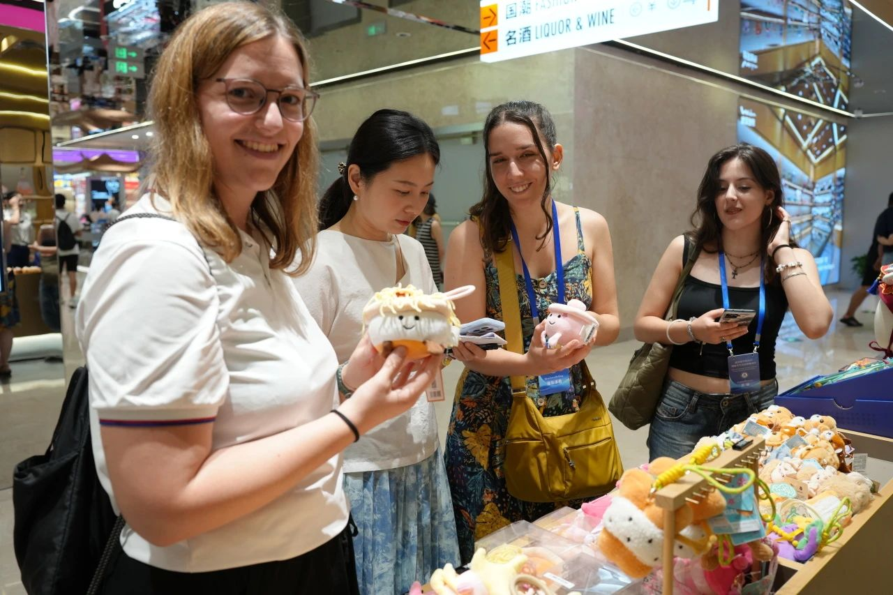 2025新澳免费资料成语平特