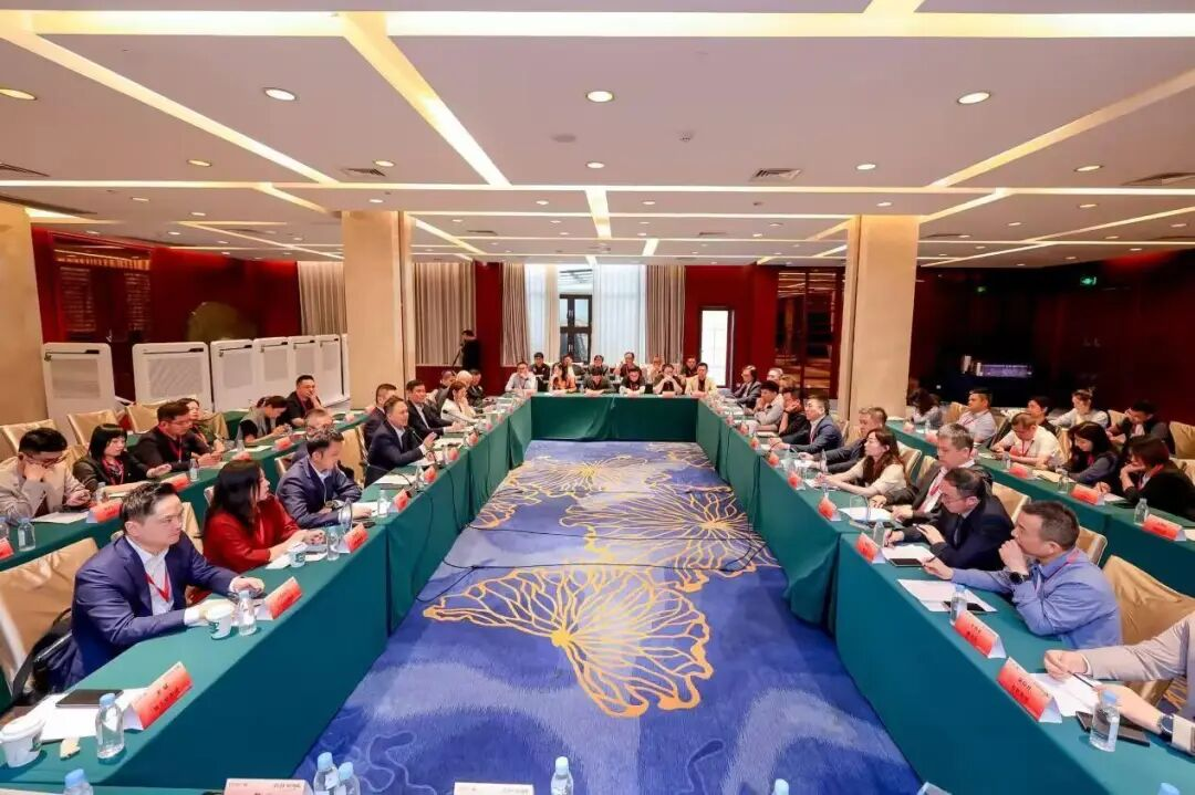 2025新澳免费资料成语平特