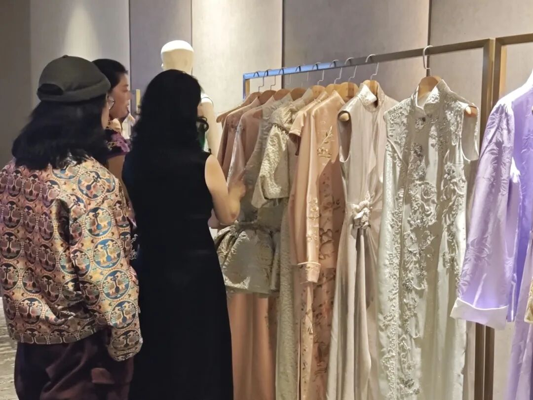 2025新澳免费资料成语平特